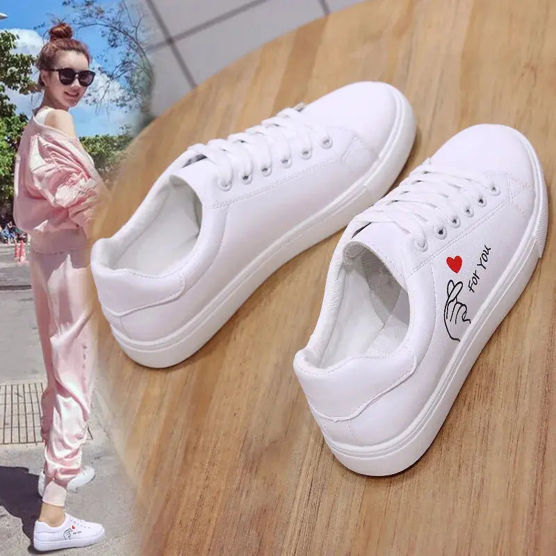 Chaussures de course blanches respirantes pour femmes, nouvelles chaussures décontractées avec lacets et fleurs brodées pour le printemps et l'automne MedSurgery Store For Digital Health