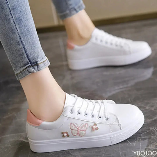 Nouvelles chaussures blanches pour femmes, chaussures plates respirantes à la mode, chaussures décontractées à lacets en cuir, baskets confortables et polyvalentes pour femmes MedSurgery Store For Digital Health